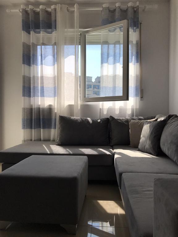 Viktoria'S Apartments Shëngjin Eksteriør bilde
