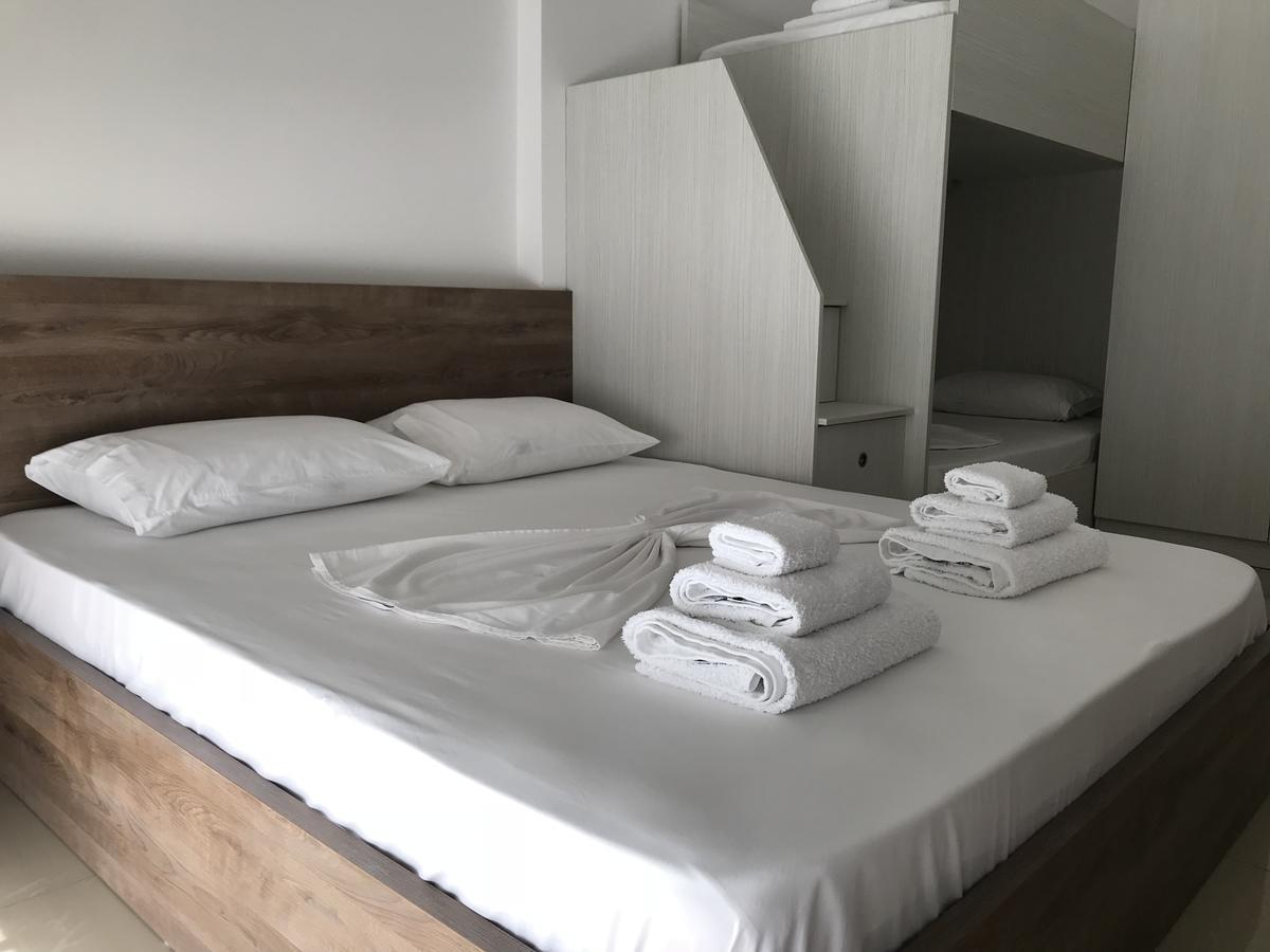 Viktoria'S Apartments Shëngjin Eksteriør bilde